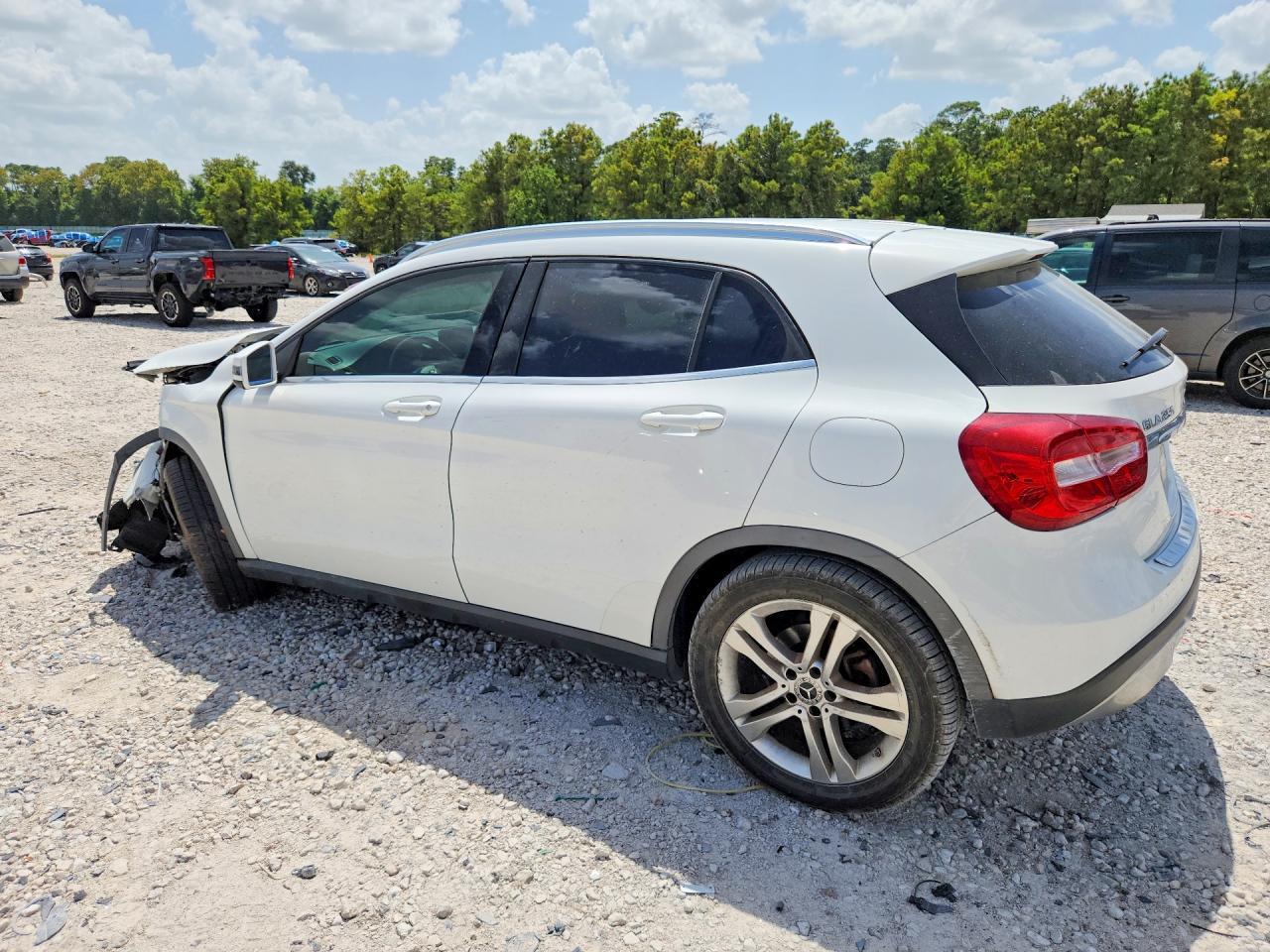2019 Mercedes-Benz Gla 250 - Фото 2