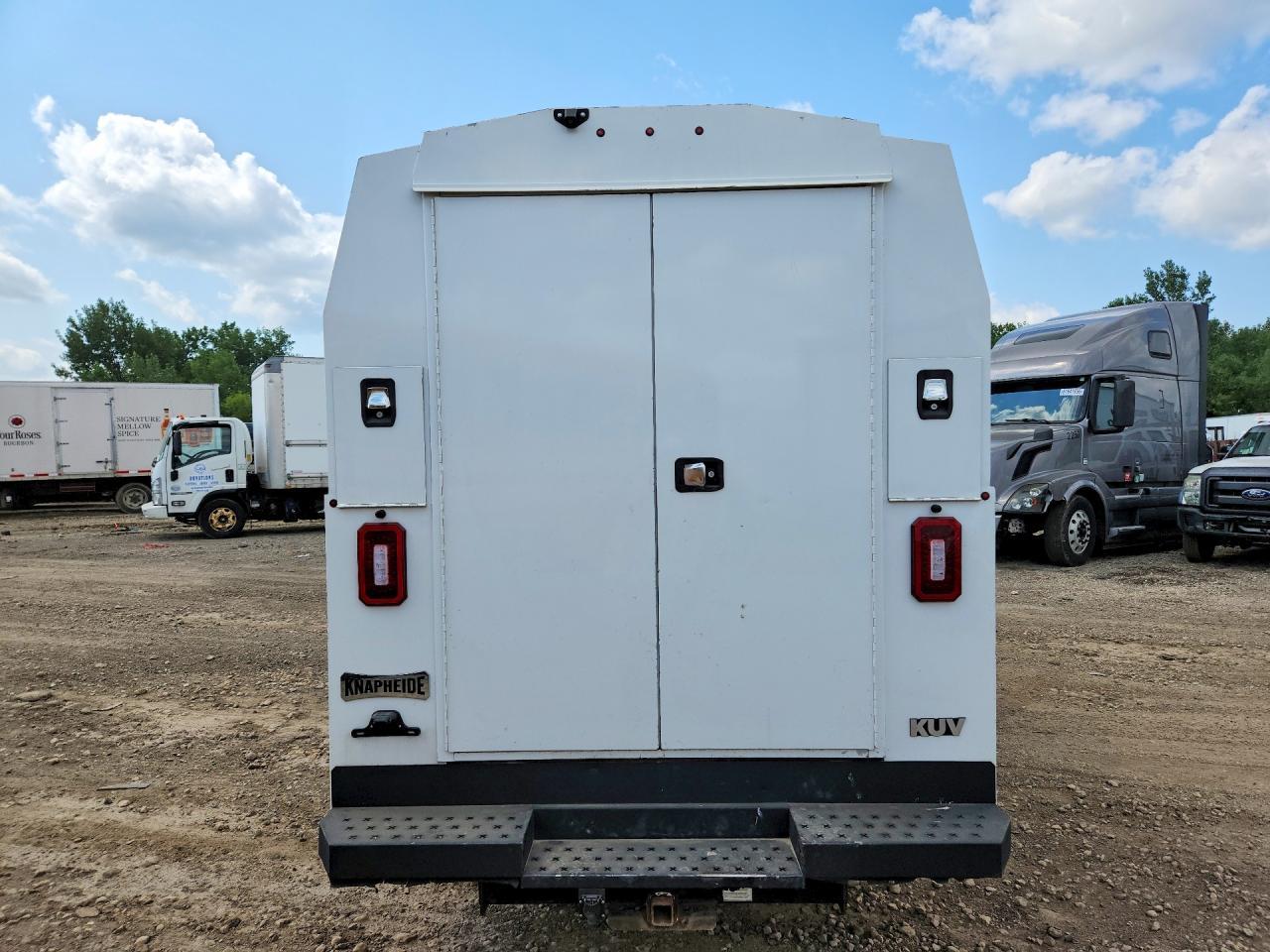 2019 Chevrolet Express G3500 - Фото 6