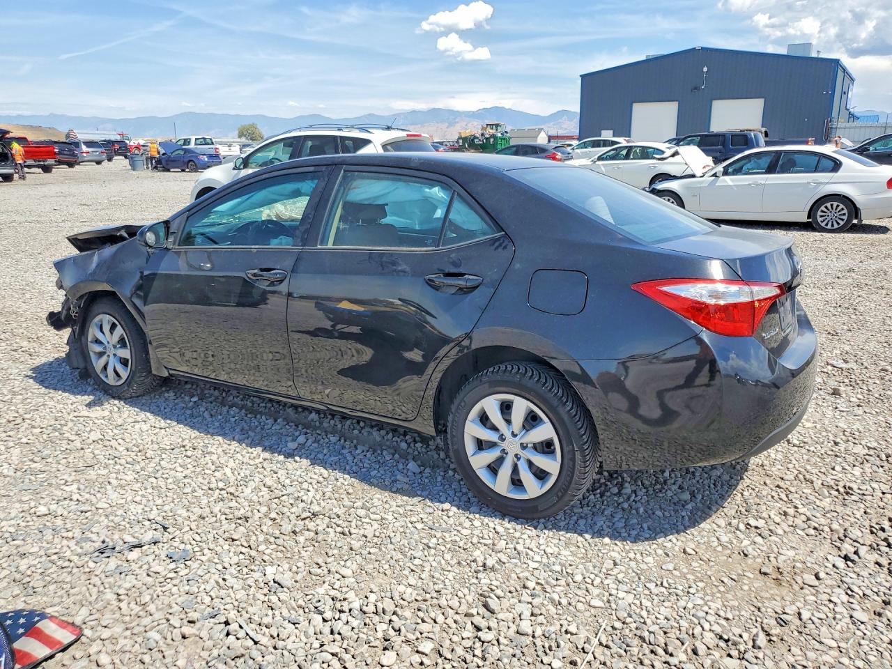 2015 Toyota Corolla Le - Фото 2