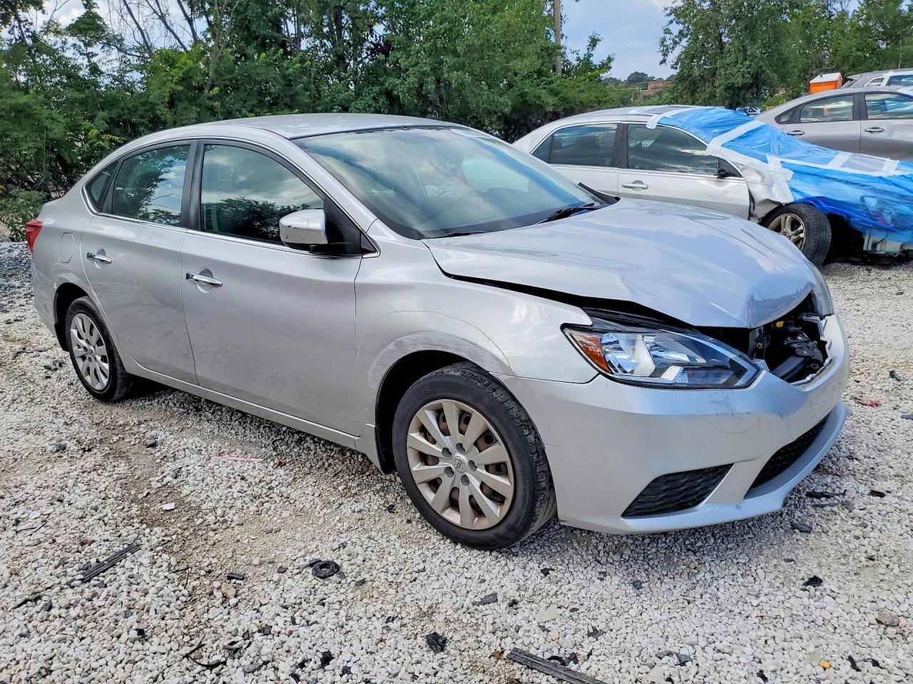 2019 Nissan Sentra S - Фото 4