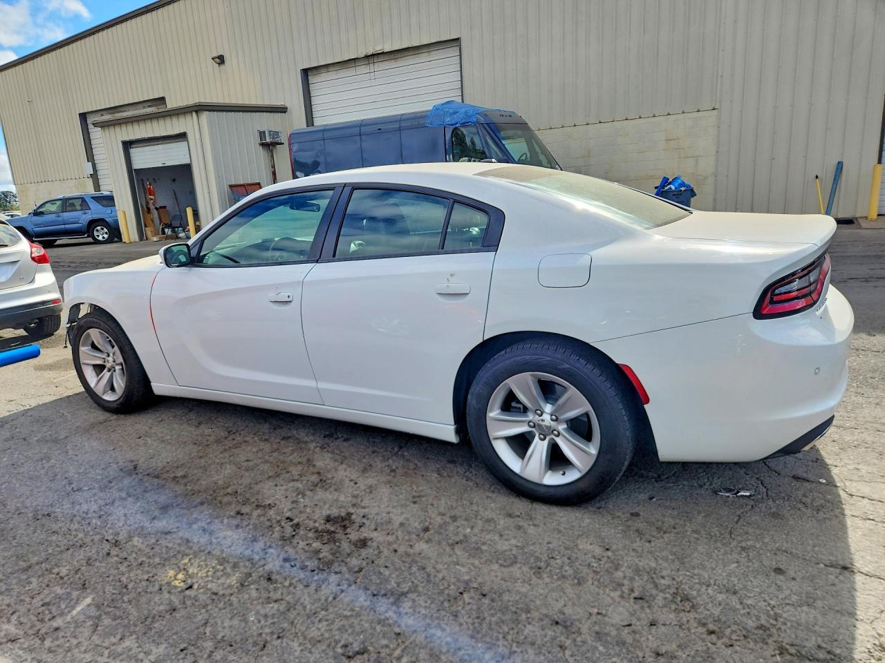 2021 Dodge Charger Sxt - Фото 2
