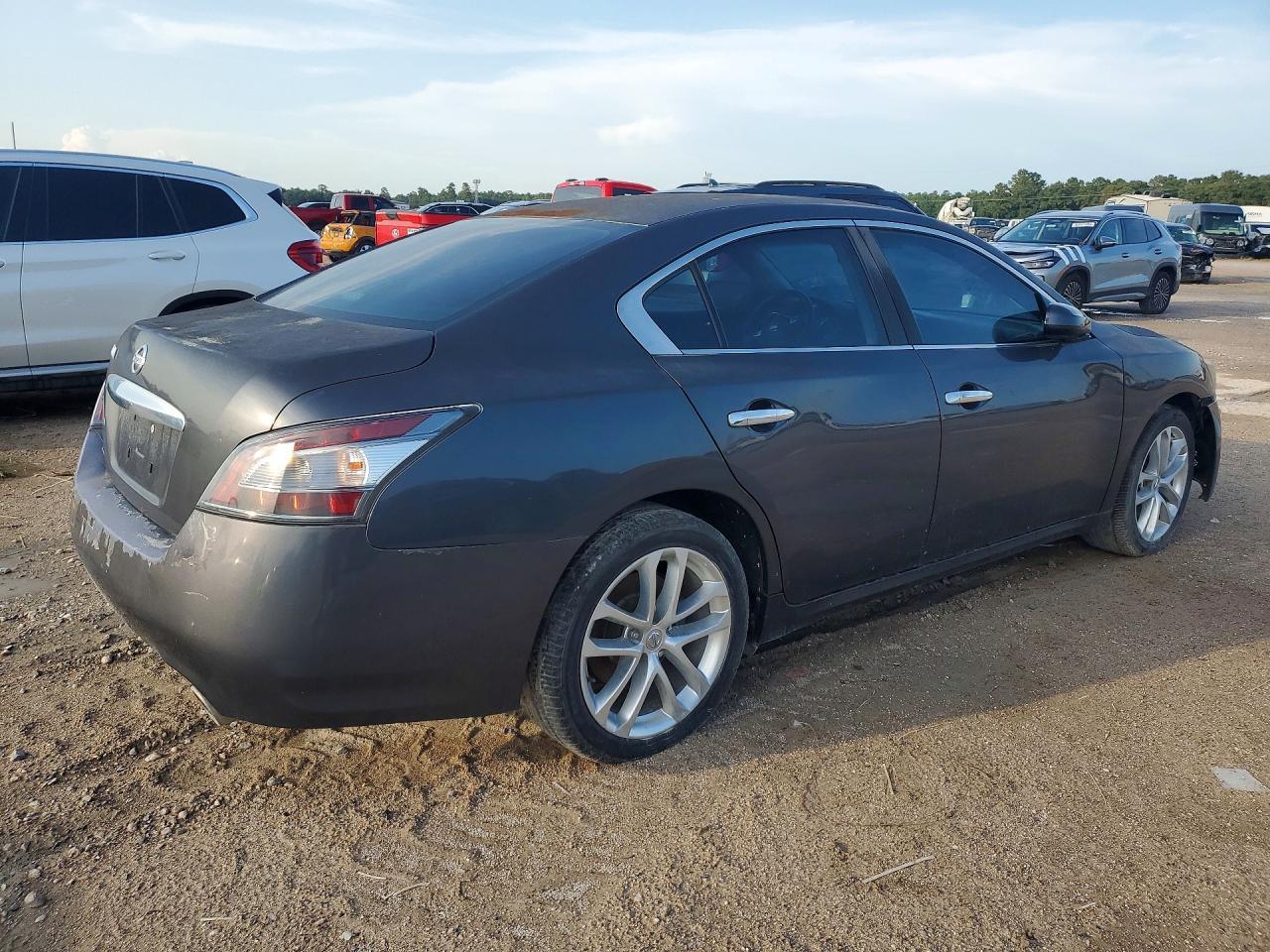 2012 Nissan Maxima 3.5 S - Фото 3