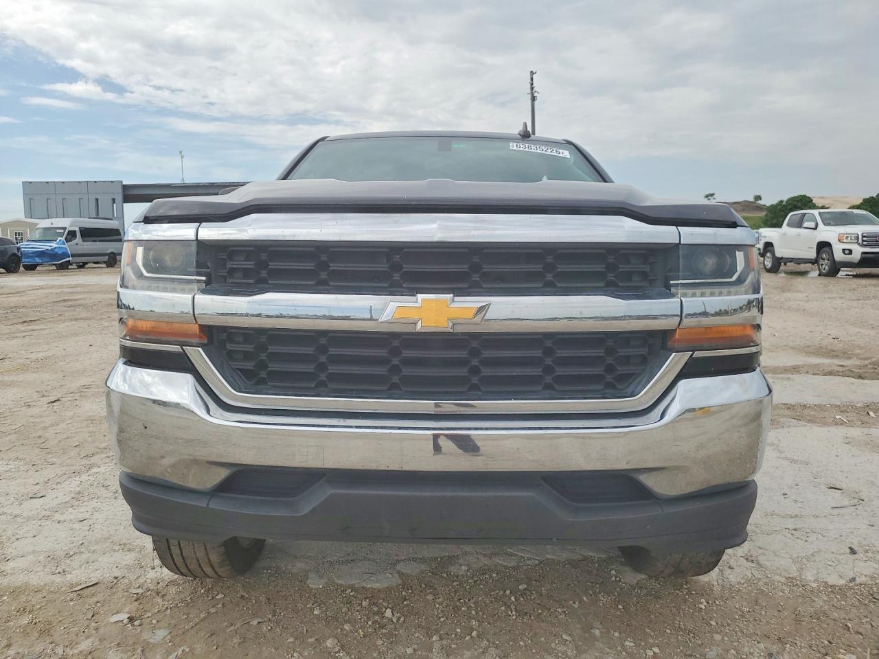 2017 Chevrolet Silverado C1500 - Image 5