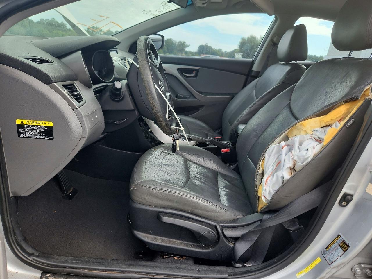 2011 Hyundai Elantra Limited - Image 7