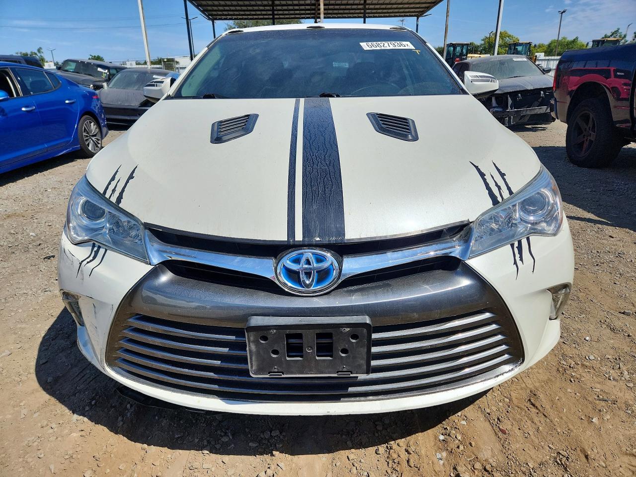 2015 Toyota Camry Hybrid Xle - Image 5