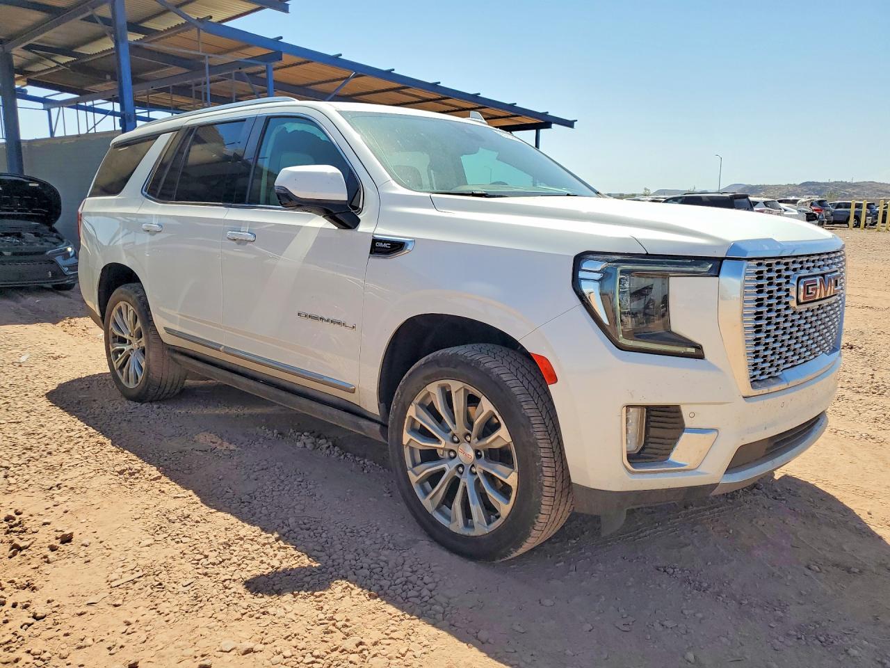 2021 GMC Yukon Denali - Image 4