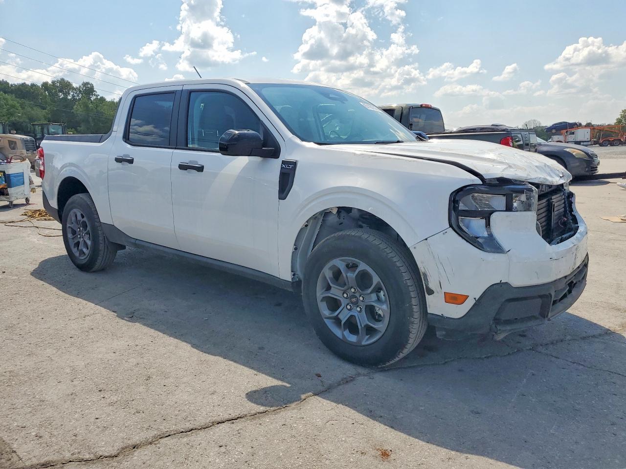 2025 Ford Maverick Xlt - Image 4