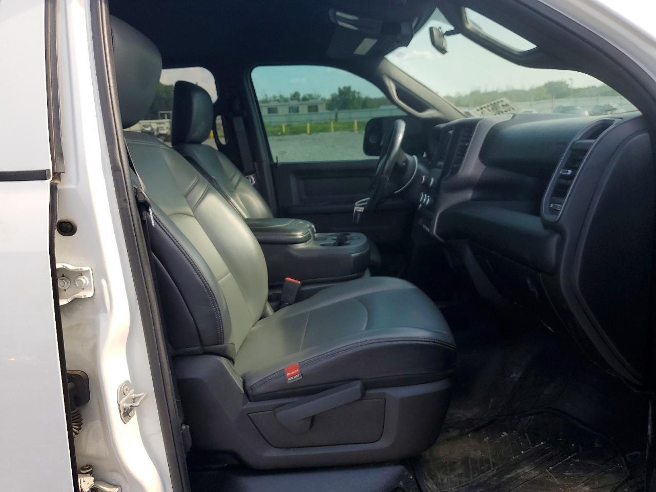 2021 Ram 2500 Tradesman - Фото 7
