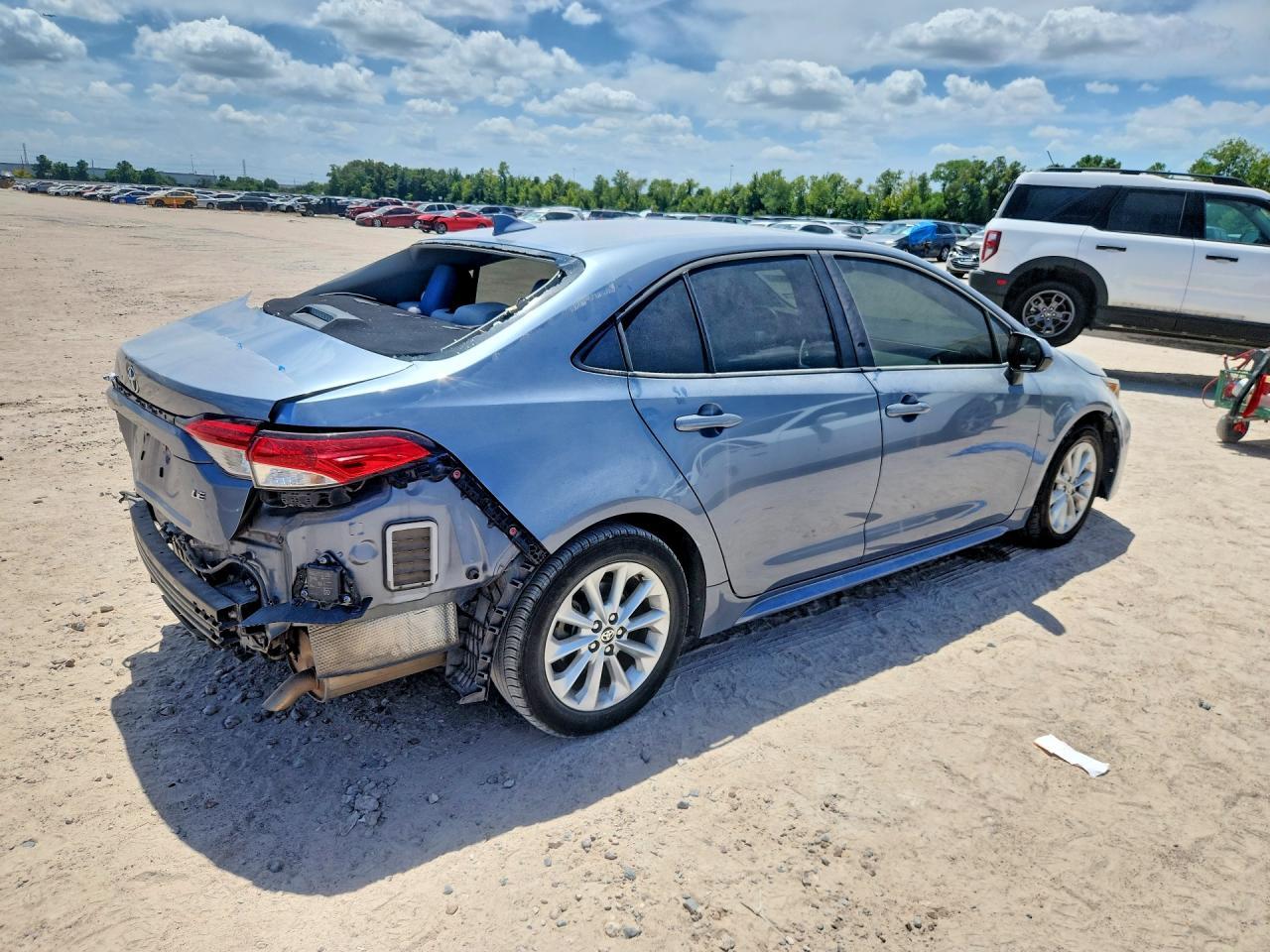 2020 Toyota Corolla Le - Фото 3