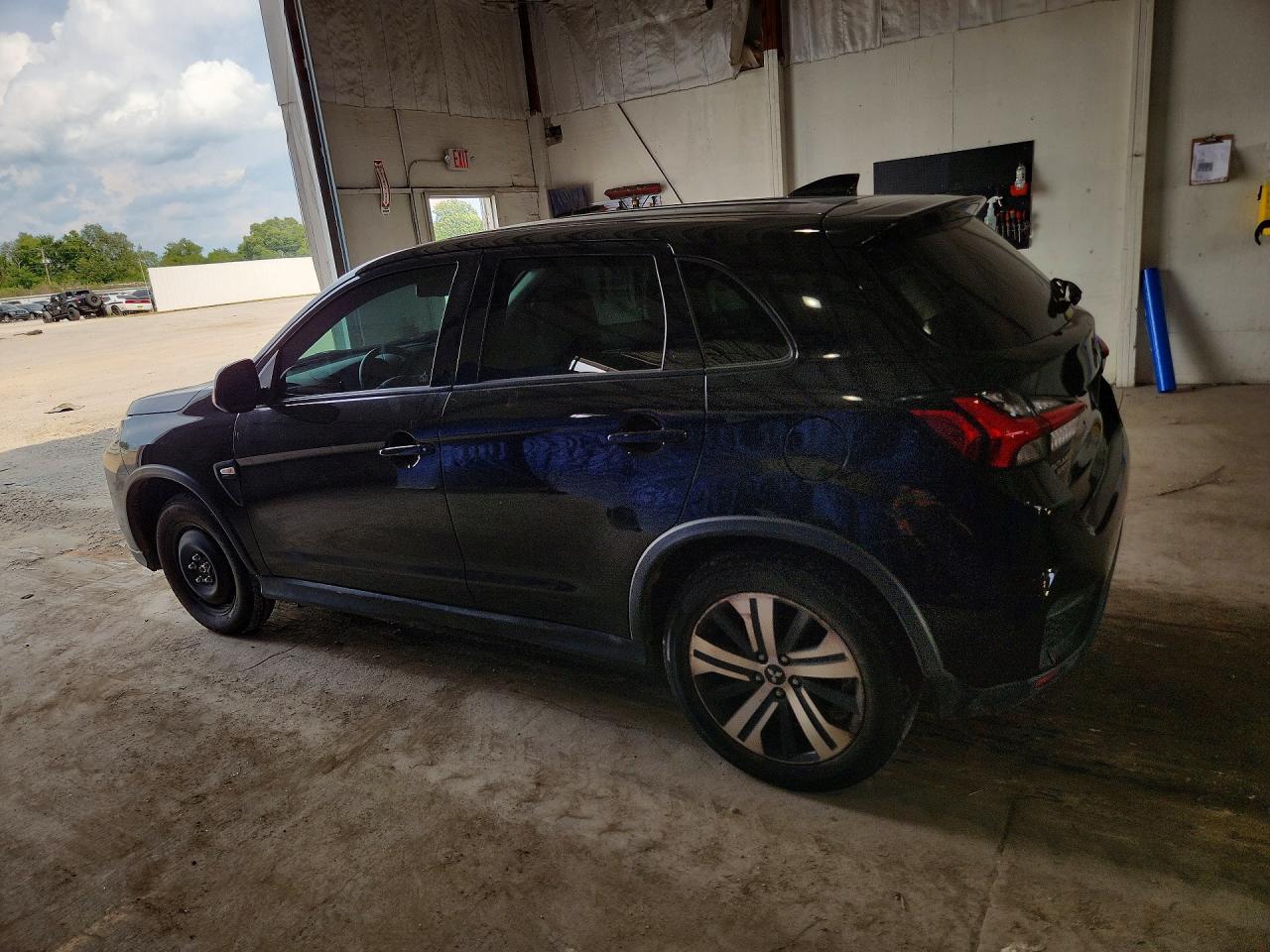 2021 Mitsubishi Outlander Sport Es - Фото 2