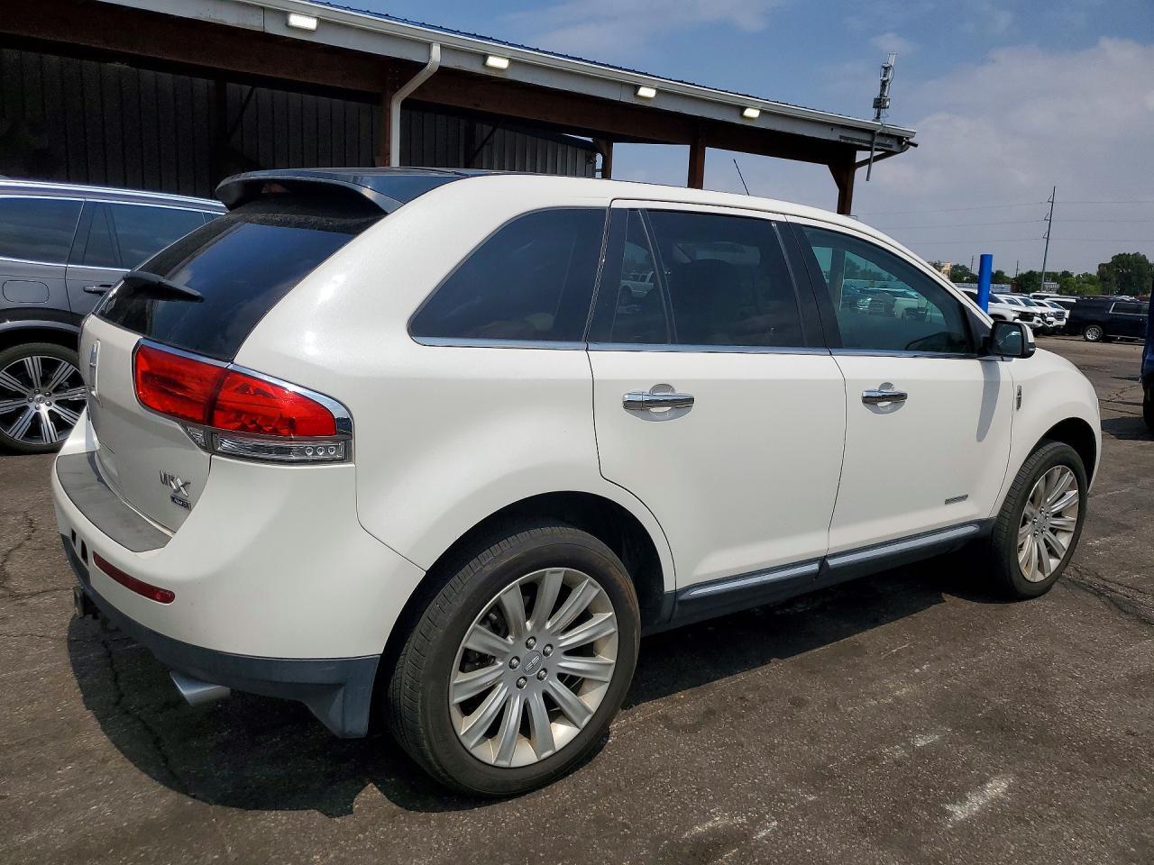 2015 Lincoln Mkx - Image 3