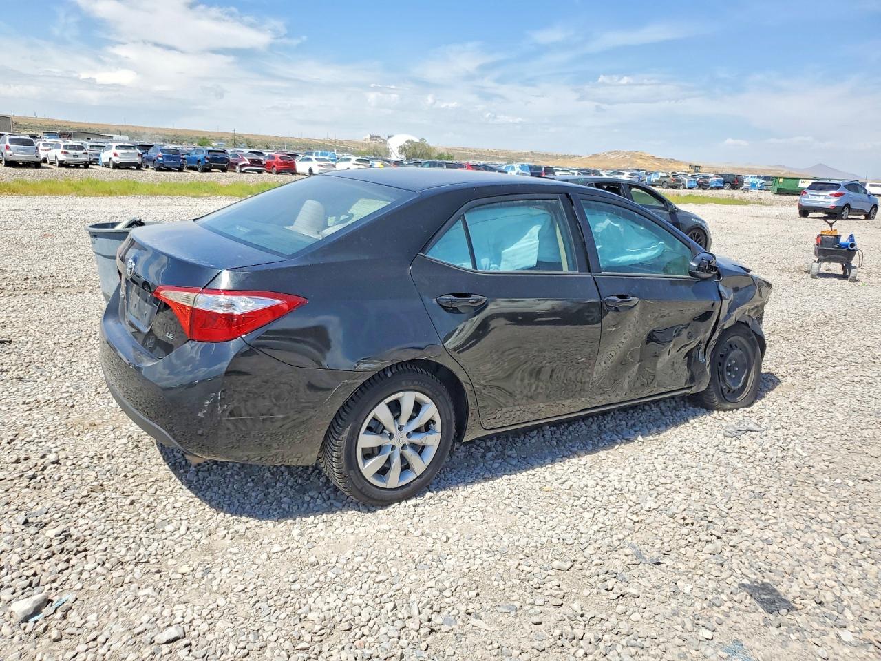 2015 Toyota Corolla Le - Фото 3