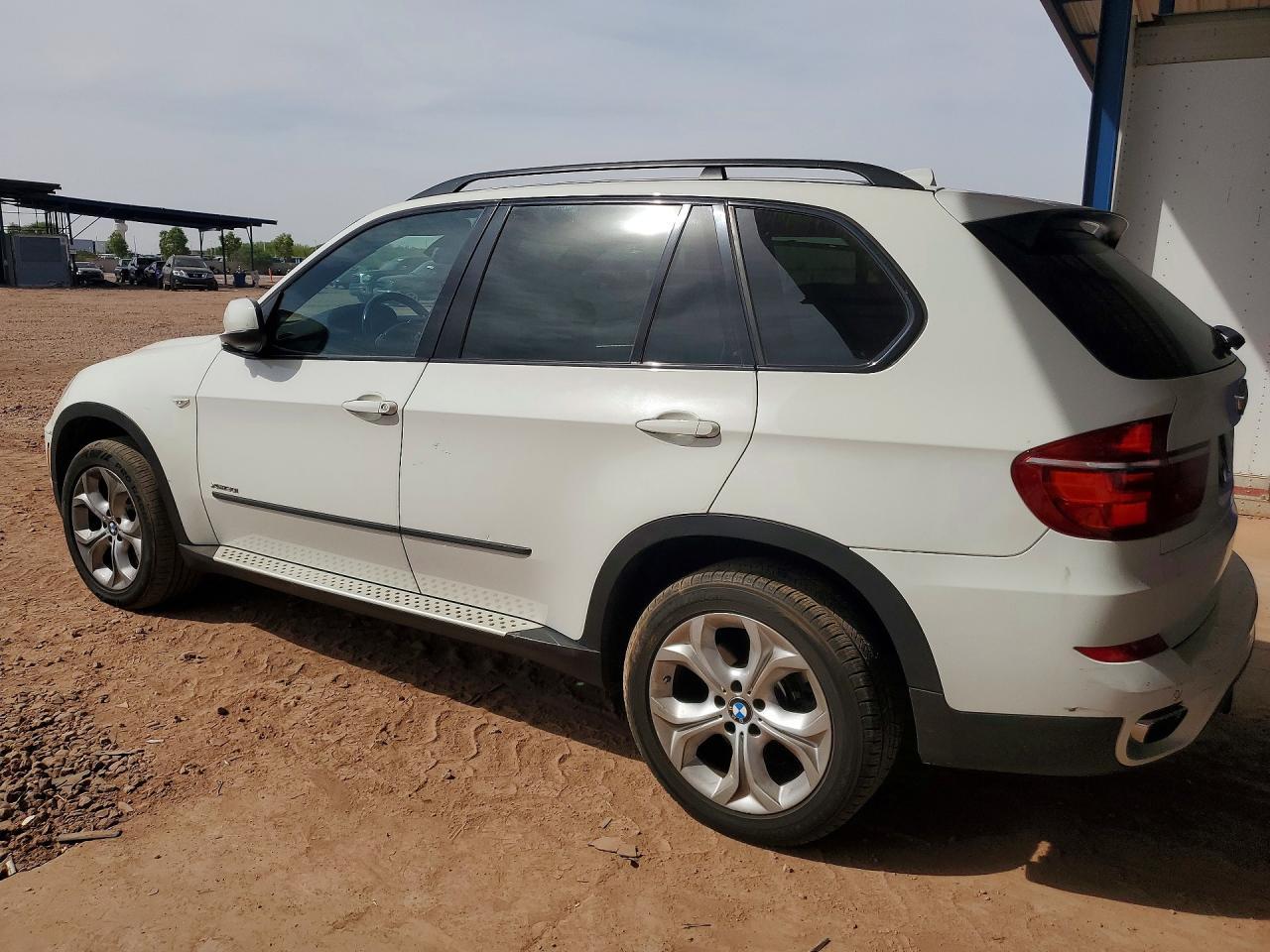 2012 BMW X5 xDrive50I - Image 2