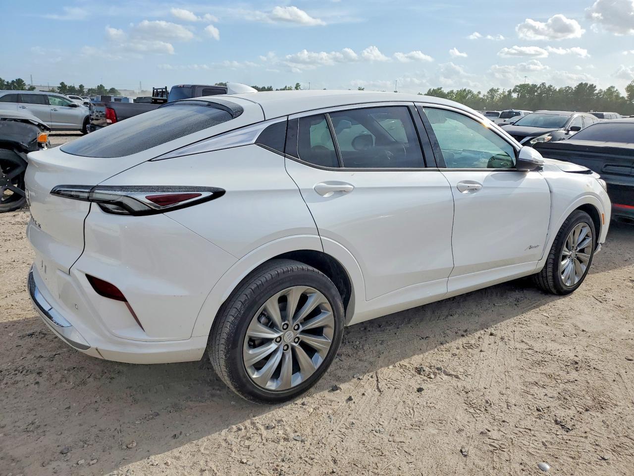 2026 Buick Envista Avenir - Фото 3