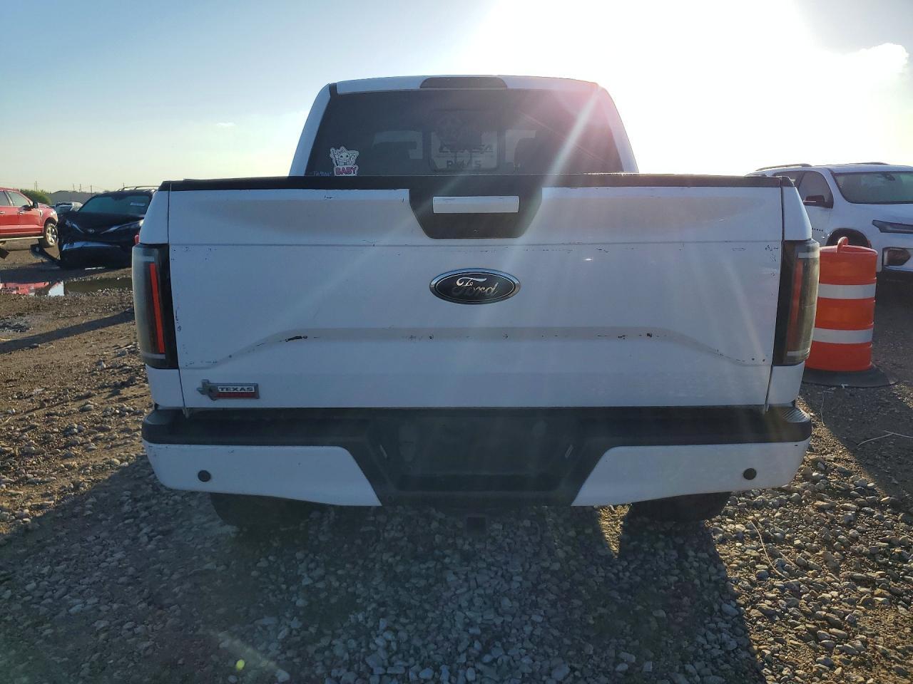 2017 Ford F150 Supercrew - Фото 6