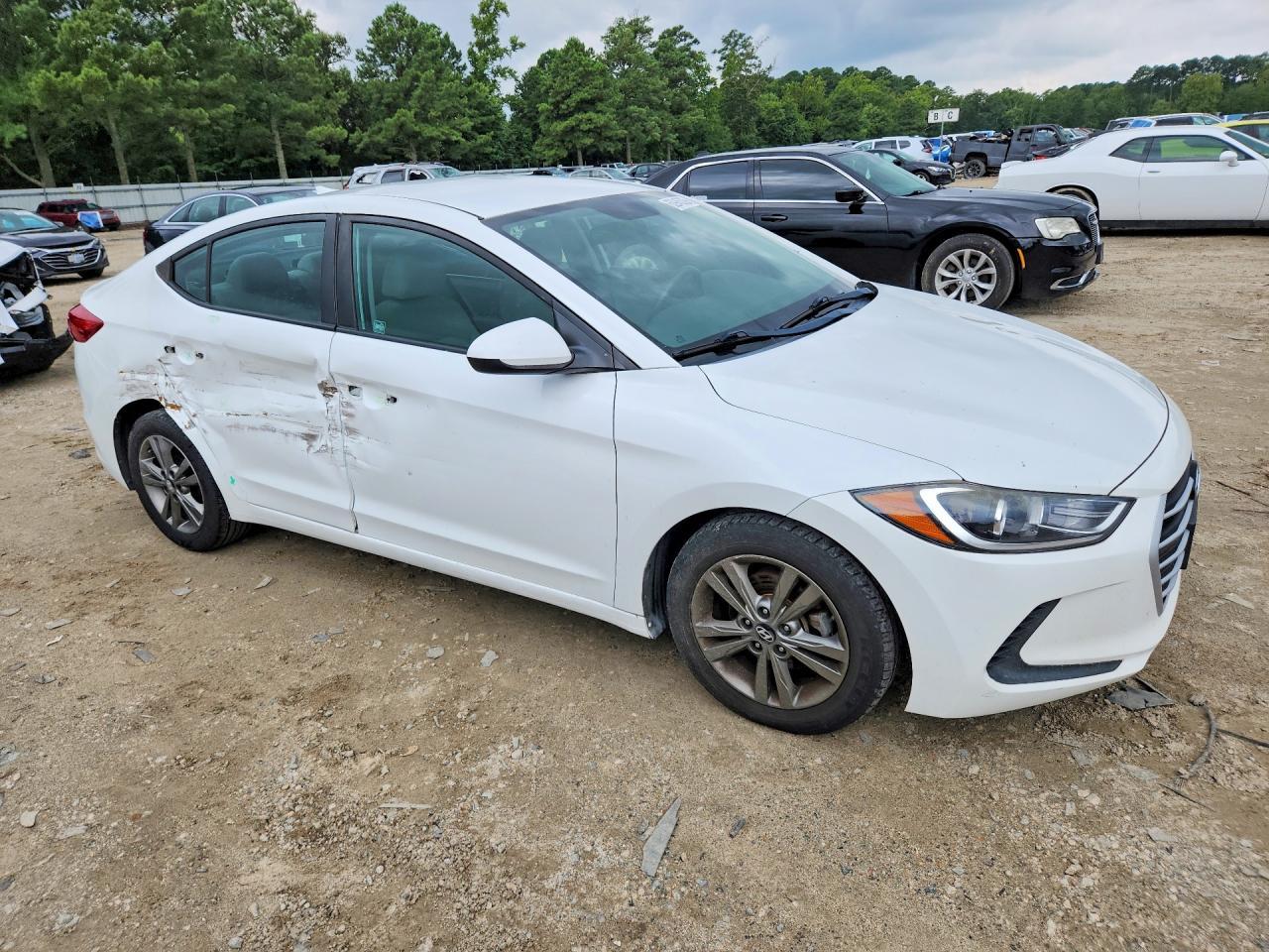 2017 Hyundai Elantra Se - Фото 4