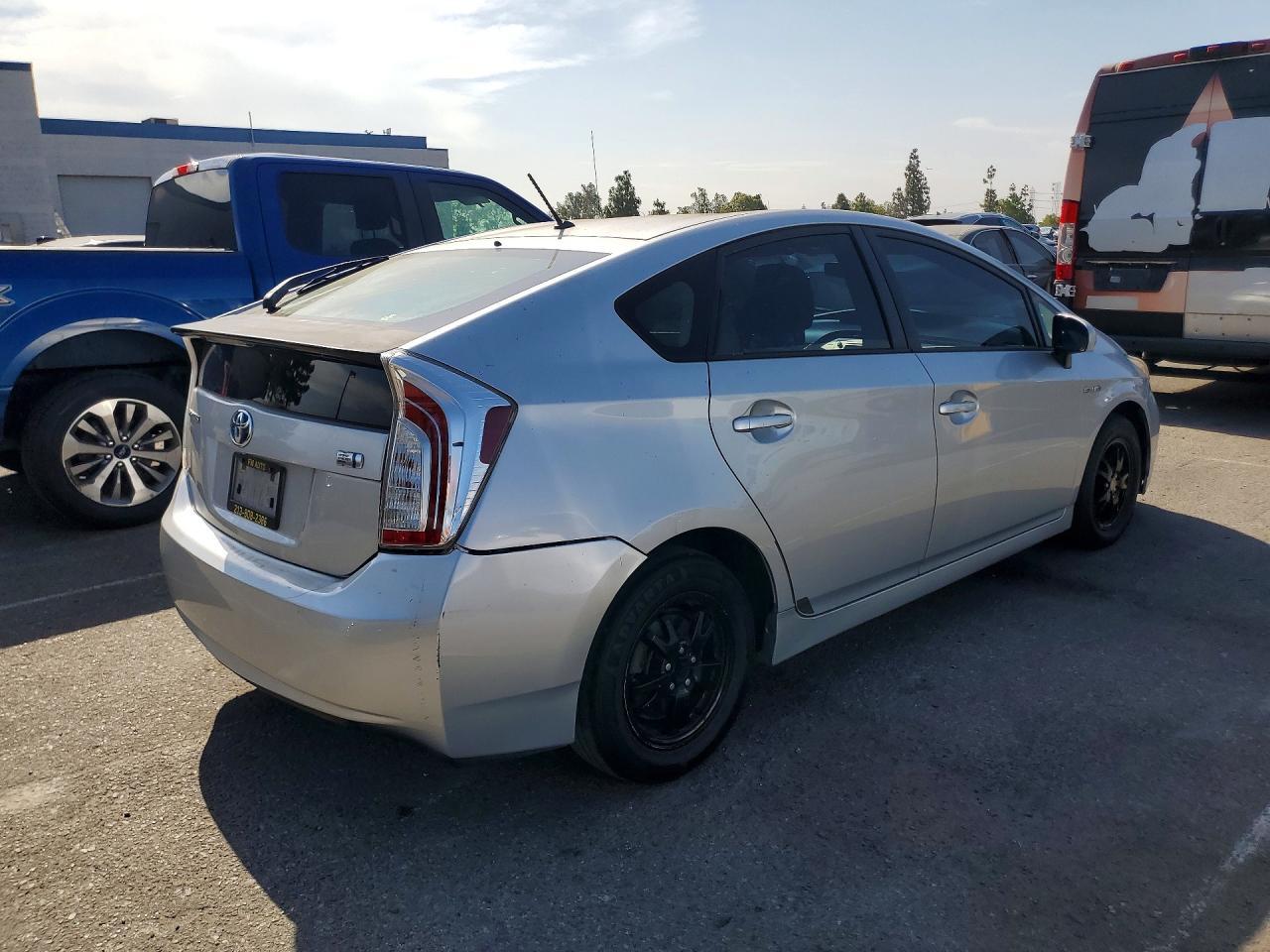 2012 Toyota Prius Two - Image 3