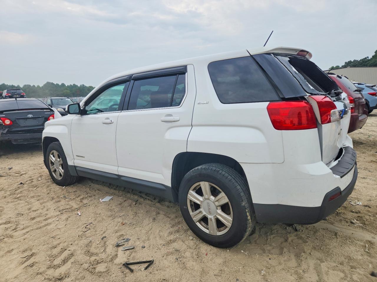 2015 GMC Terrain Sle - Image 2