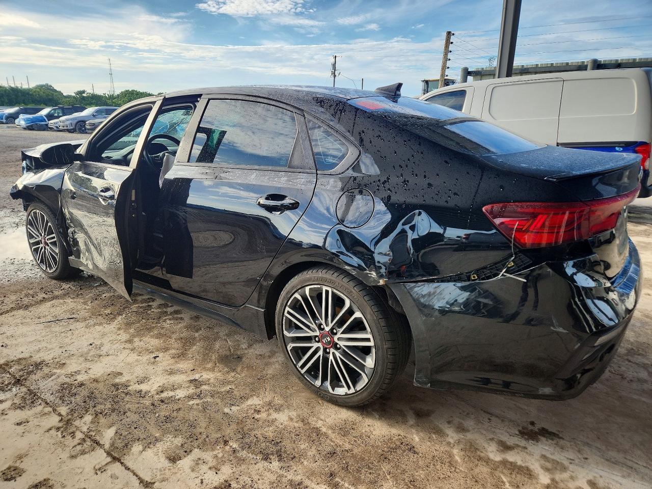 2021 Kia Forte Gt - Image 2