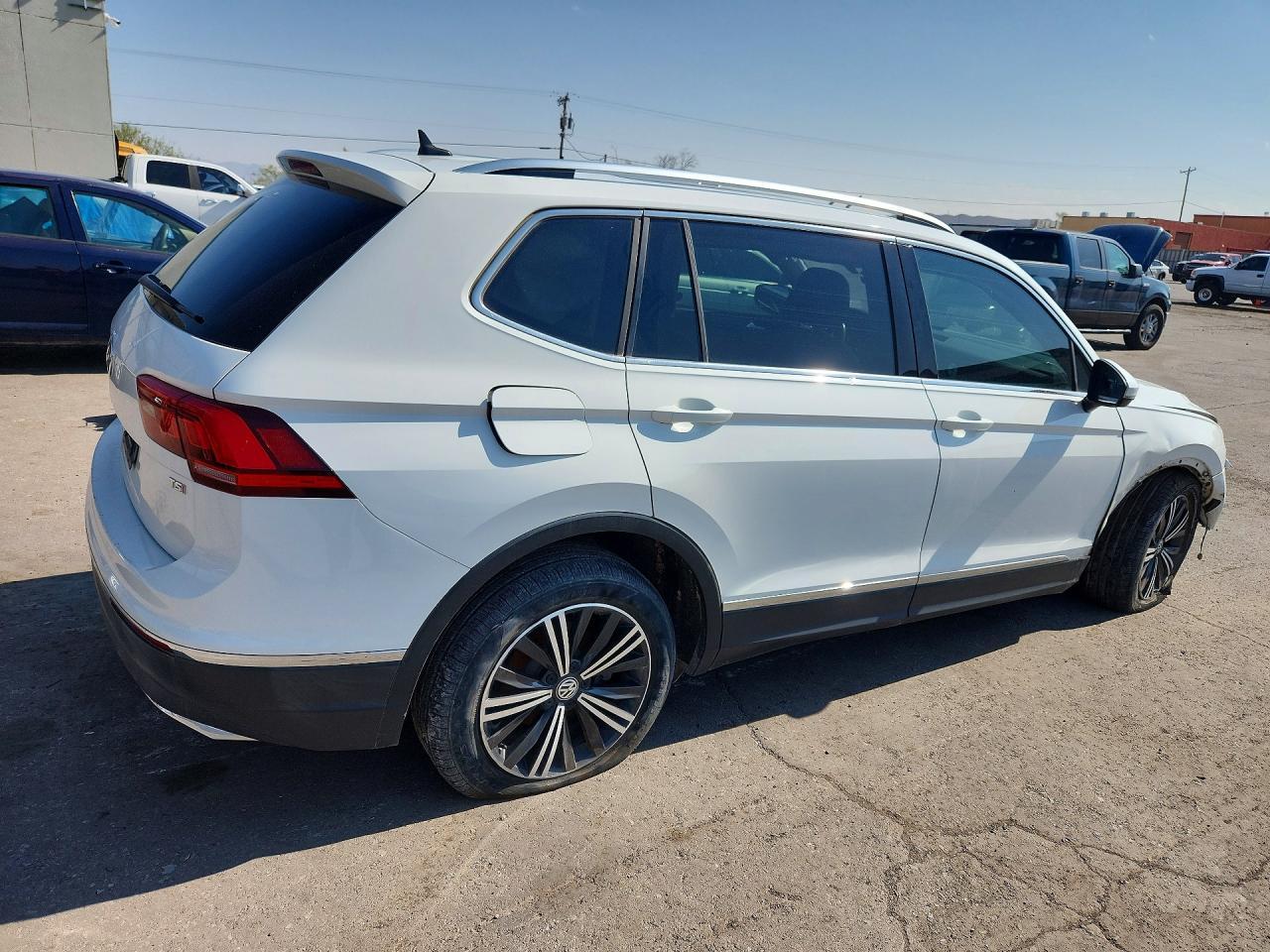 2018 Volkswagen Tiguan Se - Фото 3