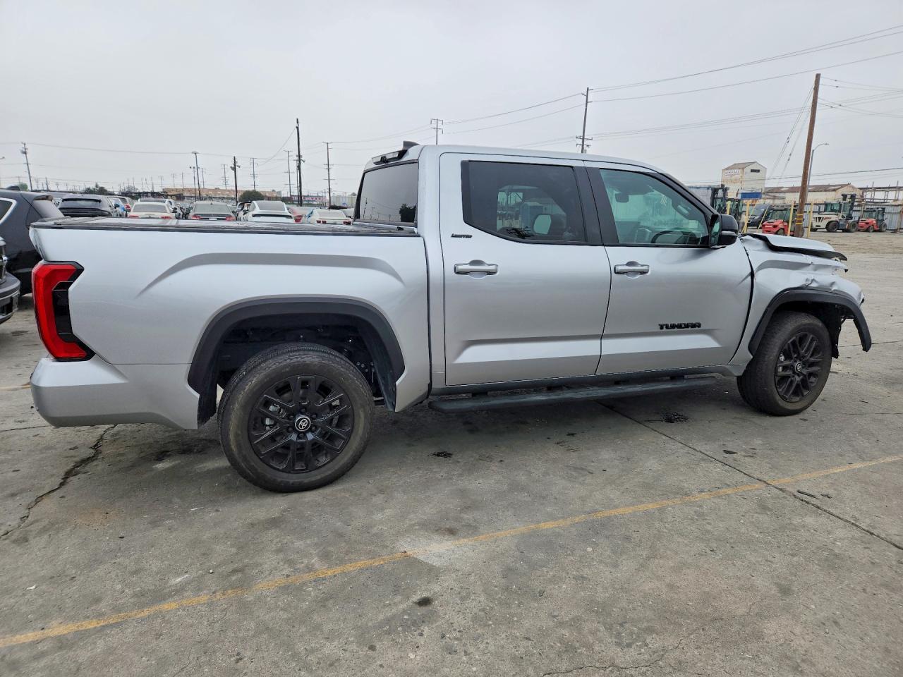 2025 Toyota Tundra - Фото 3