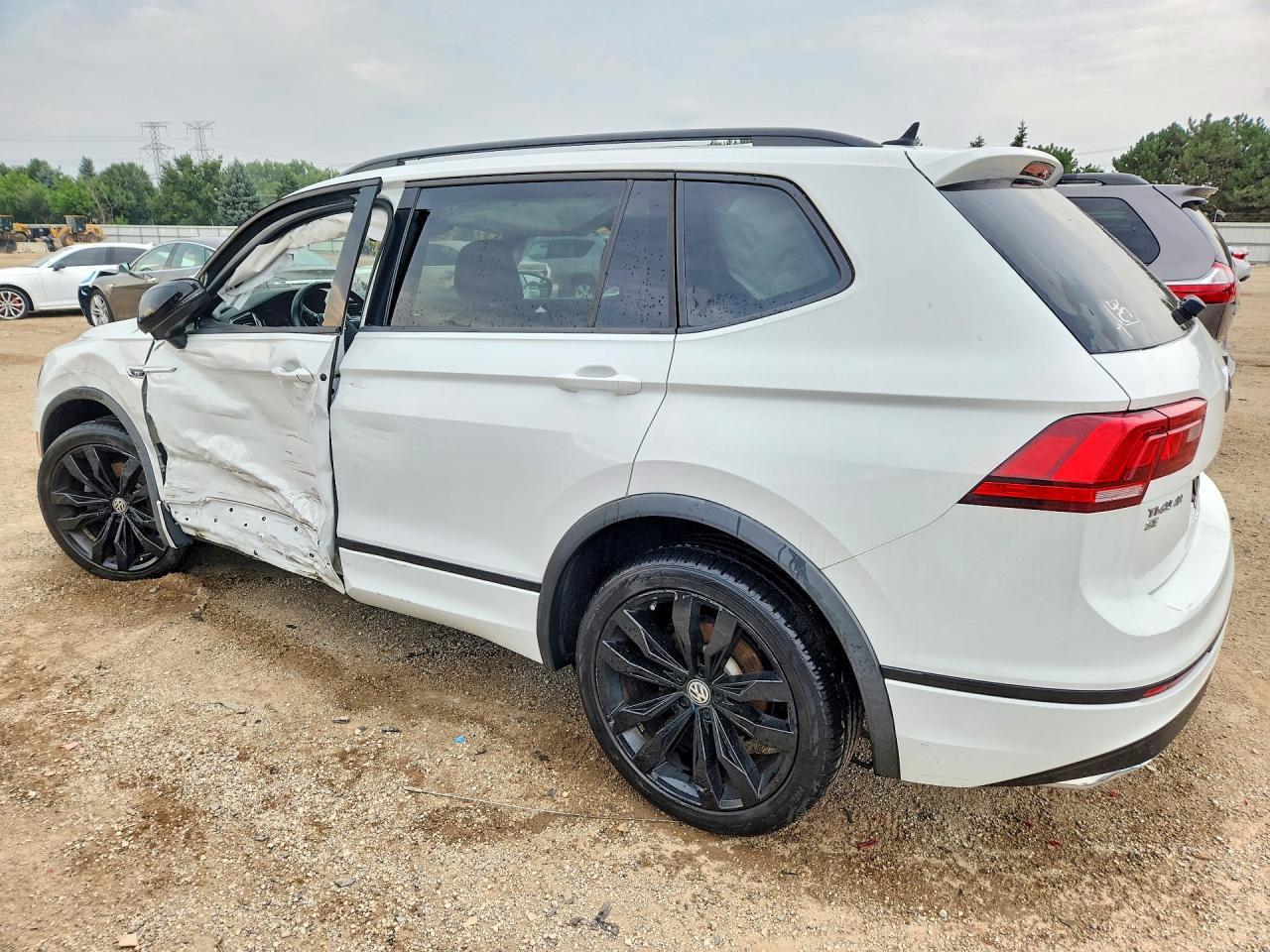 2020 Volkswagen Tiguan Se - Image 2