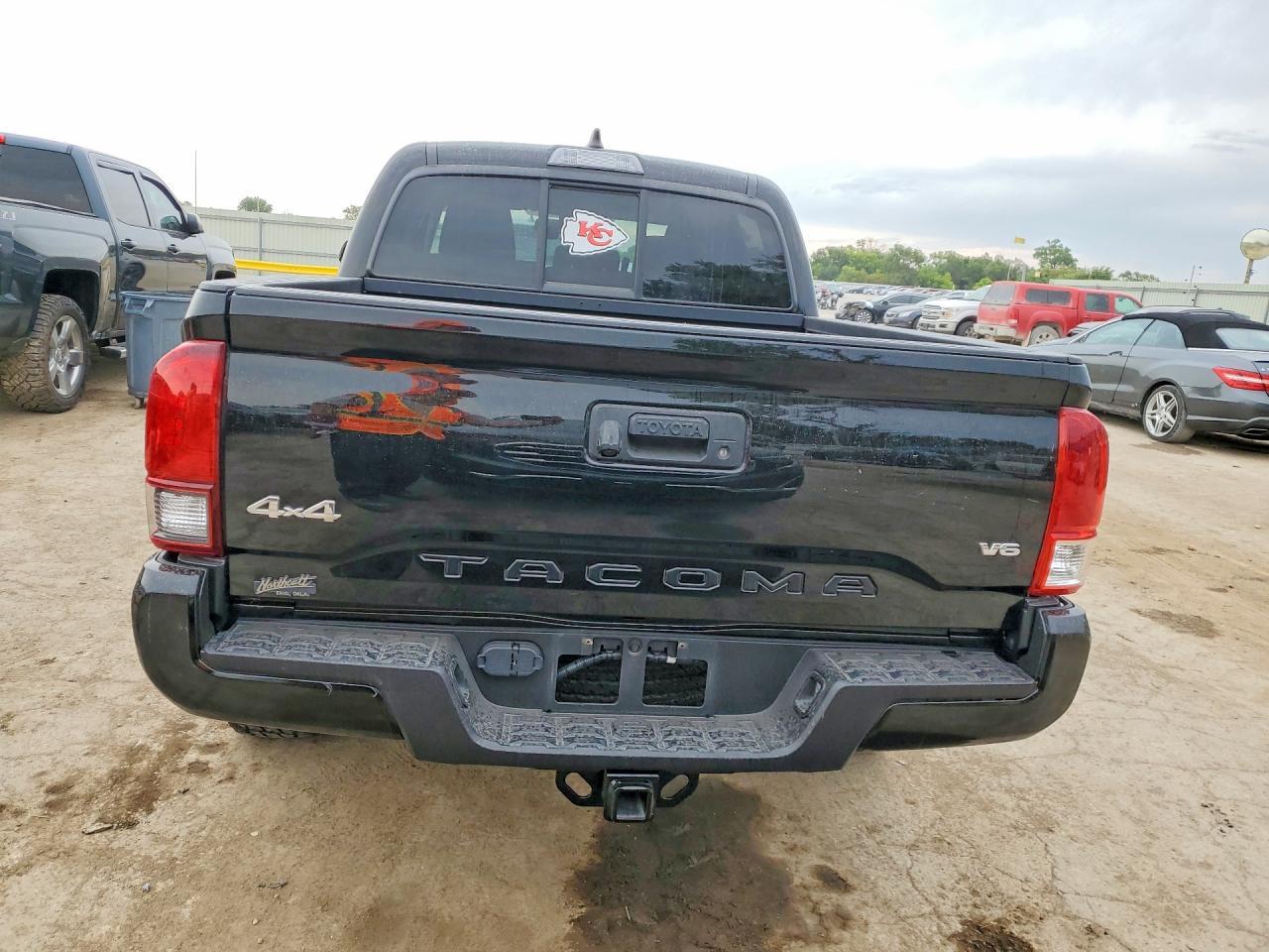 2023 Toyota Tacoma Sr V6 - Image 6