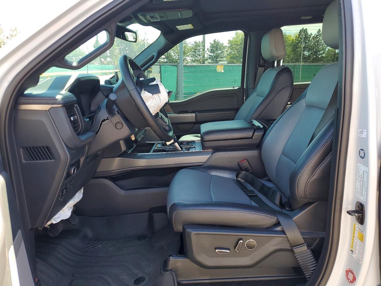 2025 Ford F150 Lightning Lariat - Фото 7