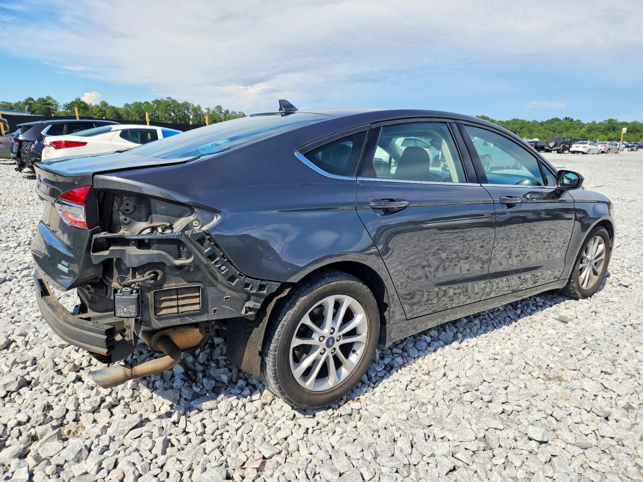 2020 Ford Fusion Se - Фото 3