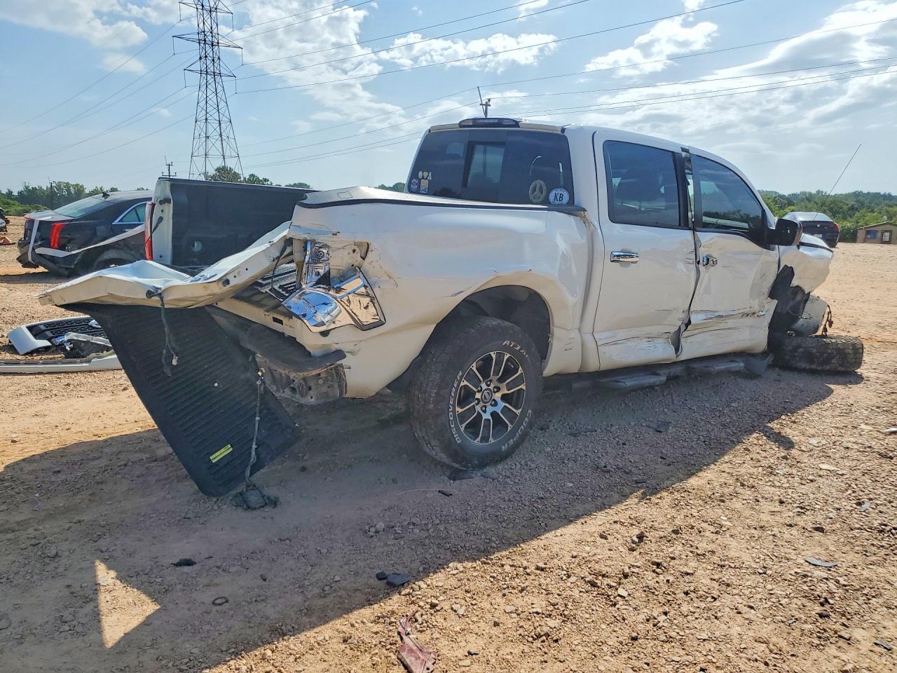 2021 Nissan Titan Sv - Фото 3