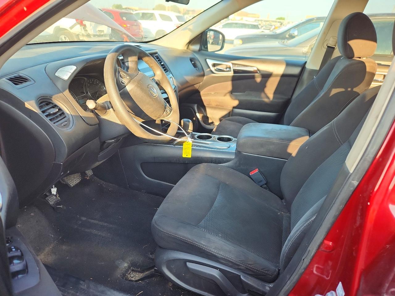 2014 Nissan Pathfinder S - Image 7