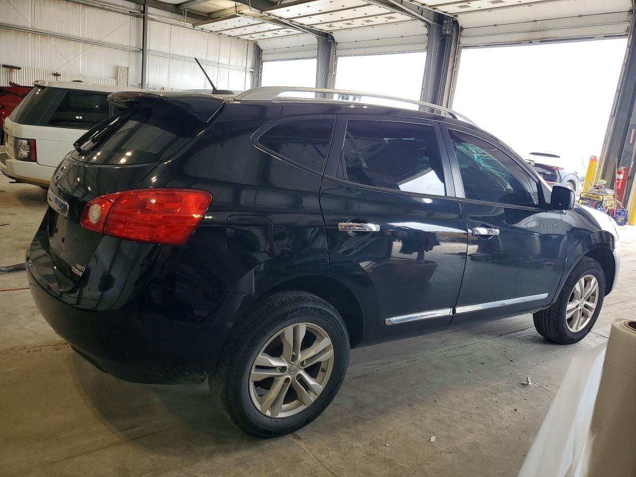 2015 Nissan Rogue Select S - Фото 3