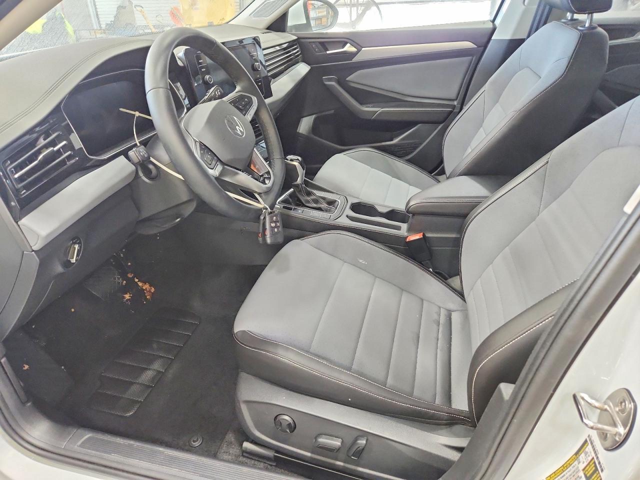 2025 Volkswagen Jetta Se - Image 7