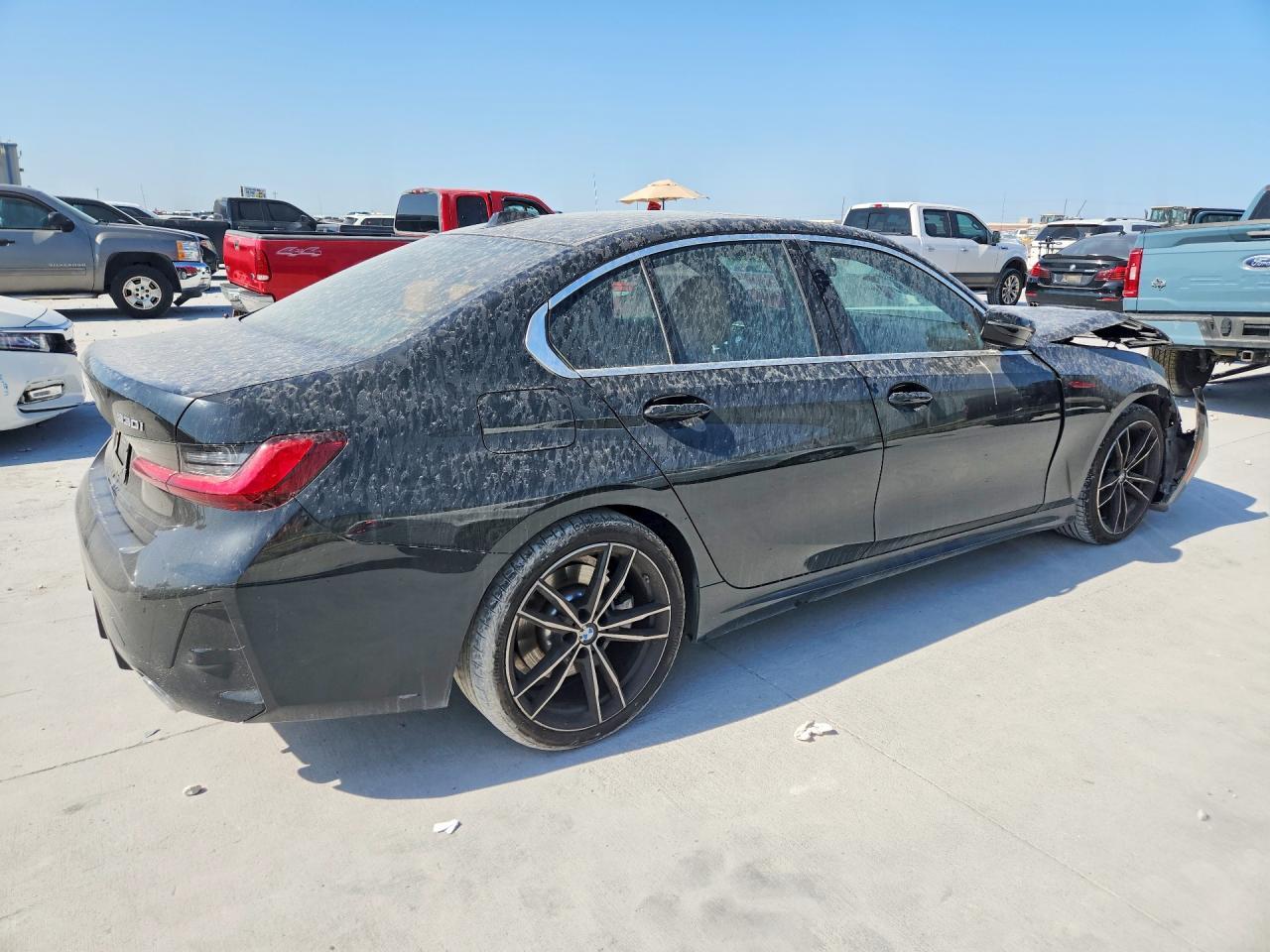 2024 BMW 330I - Фото 3