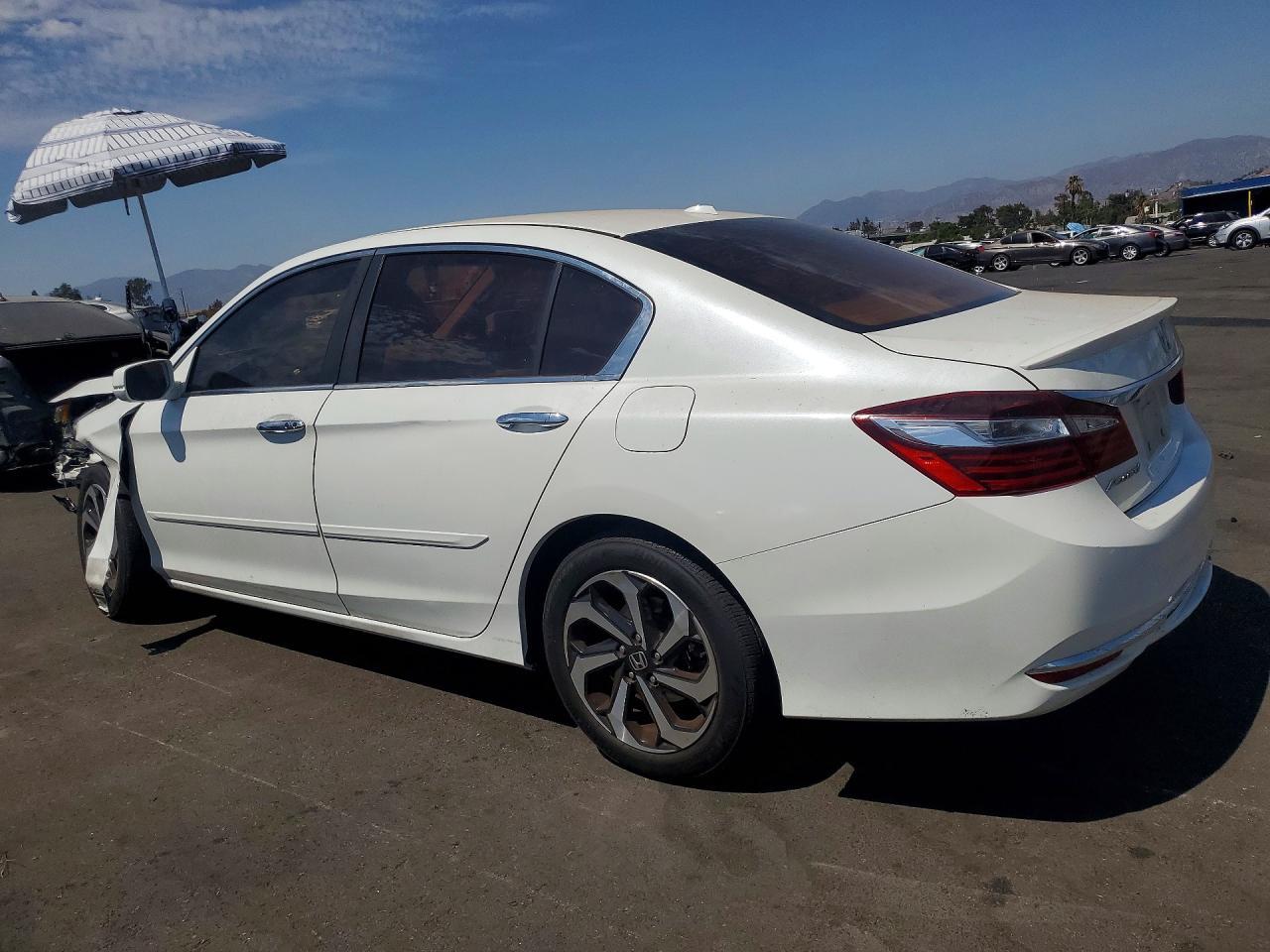 2017 Hond Accord - Фото 2