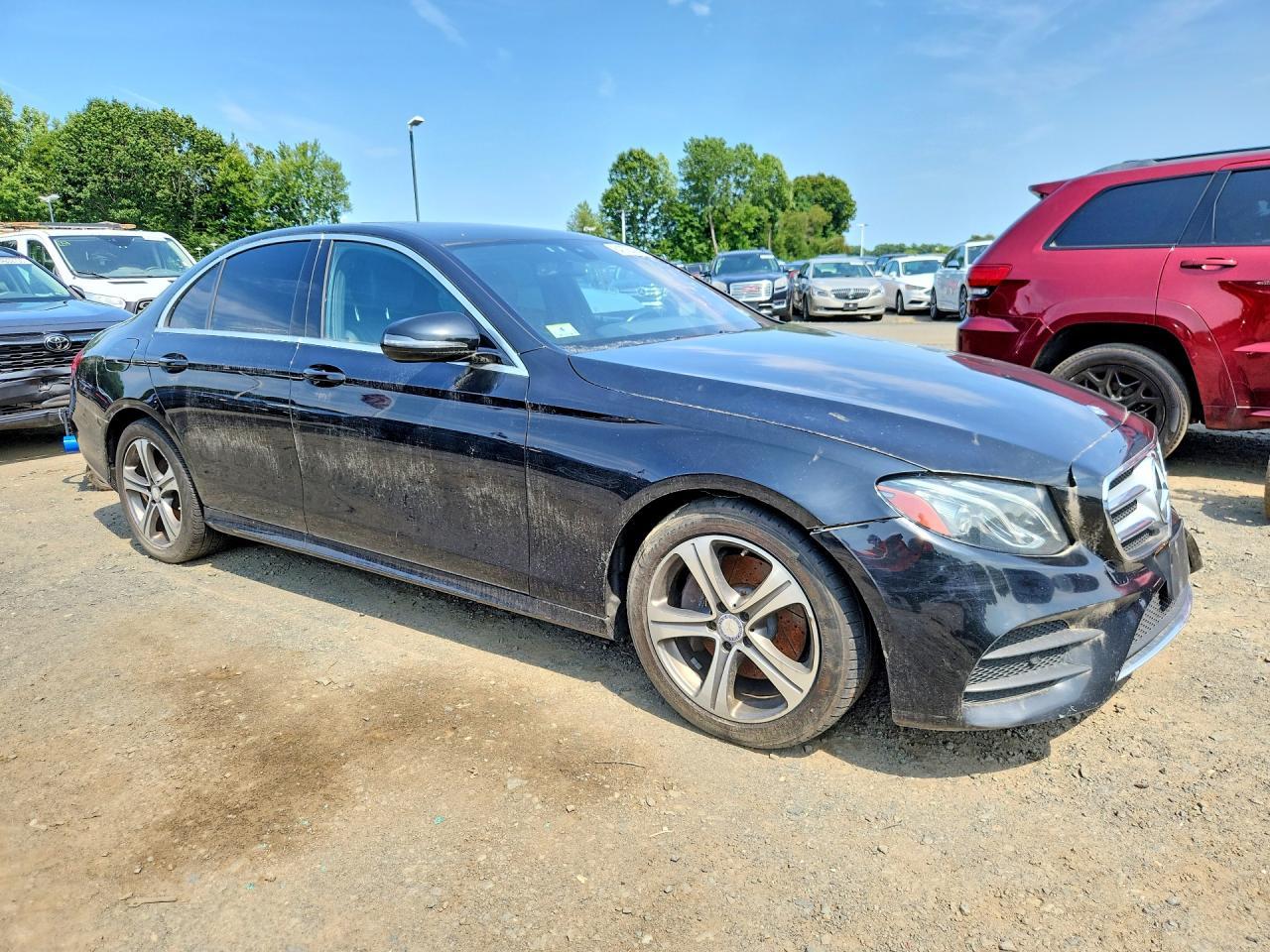 2017 Mercedes-Benz E 300 4Matic - Фото 4