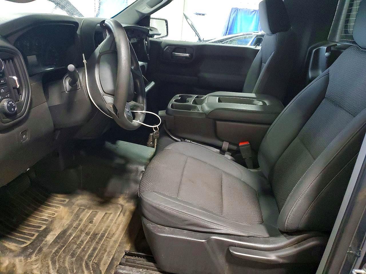 2019 Chevrolet Silverado K1500 4X4 V8 - Фото 7