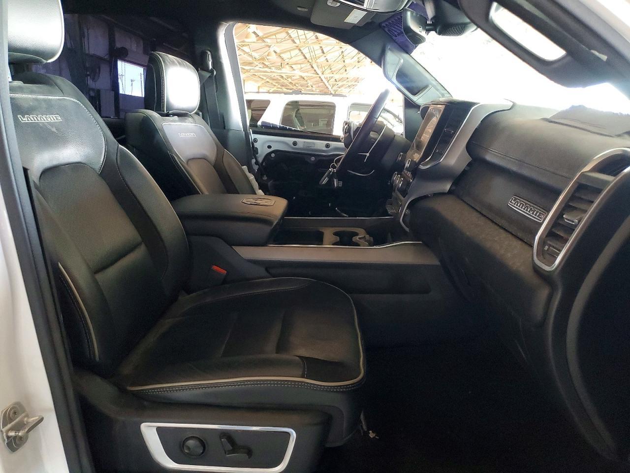 2022 Ram 1500 Laramie - Фото 7