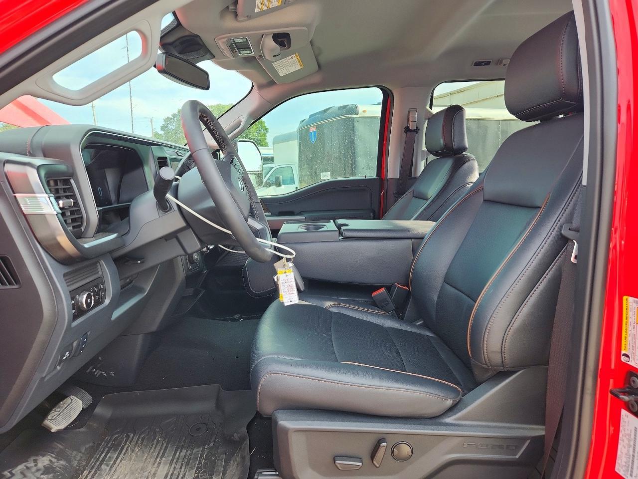 2026 Ford F350 Super Duty - Фото 7