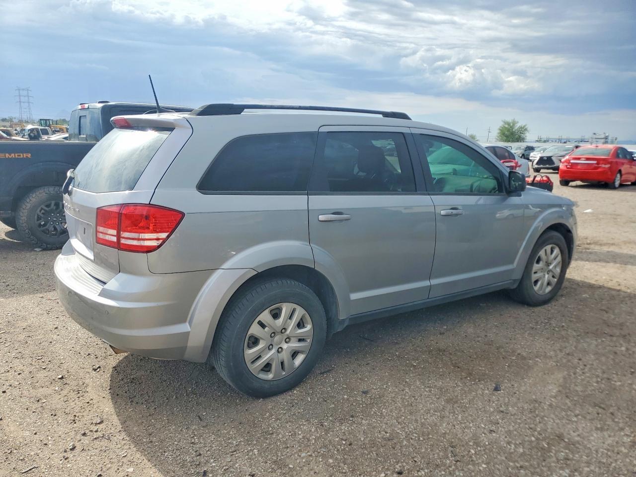 2020 Dodge Journey Se - Фото 3