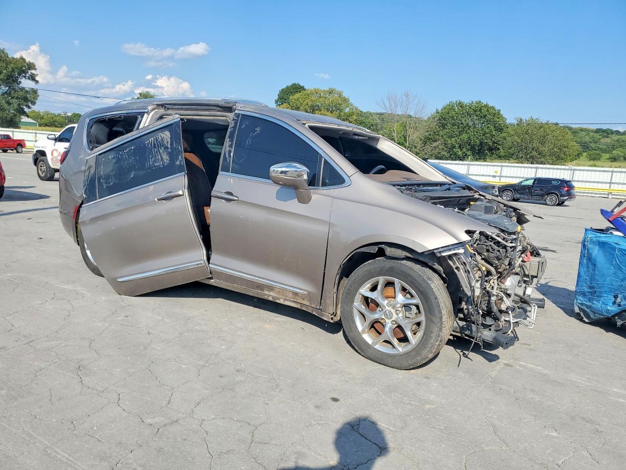 2017 Chrysler Pacifica Limited - Фото 4