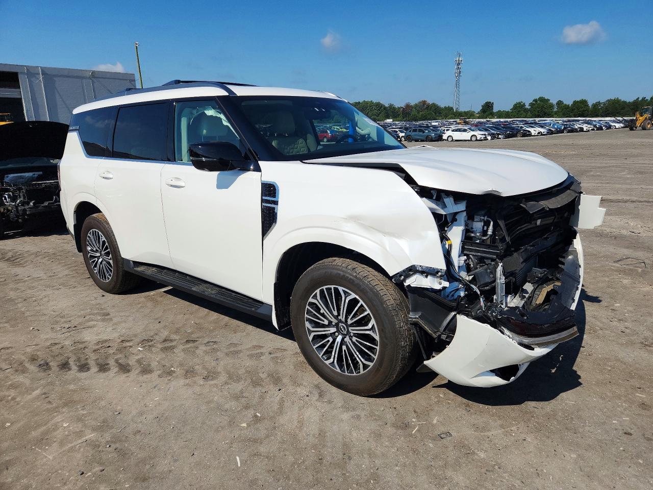 2026 Nissan Armada Platinum - Image 4