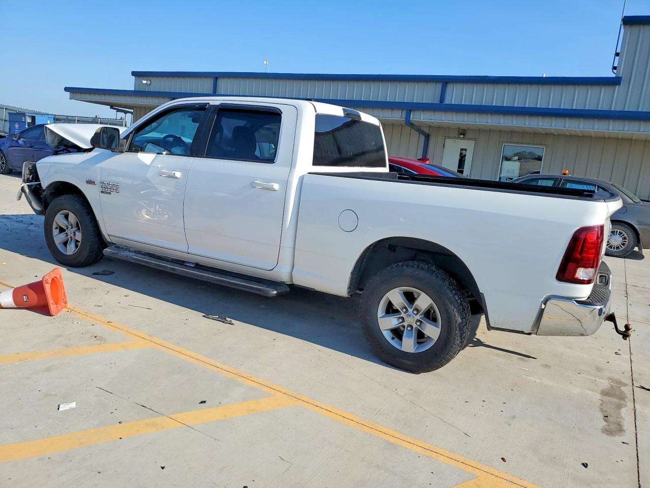 2019 Ram 1500 Classic Slt - Image 2
