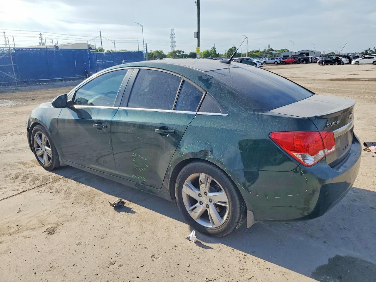 2014 Chevrolet Cruze - Image 2