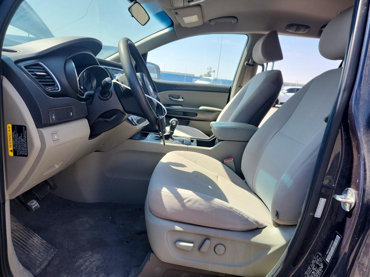 2016 Kia Sedona - Image 7
