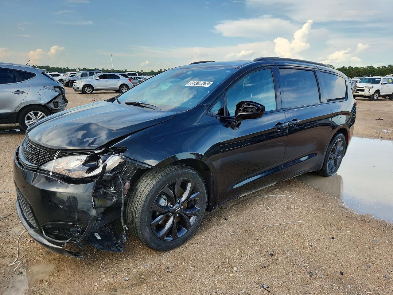 2020 Chrysler Pacifica Touring L