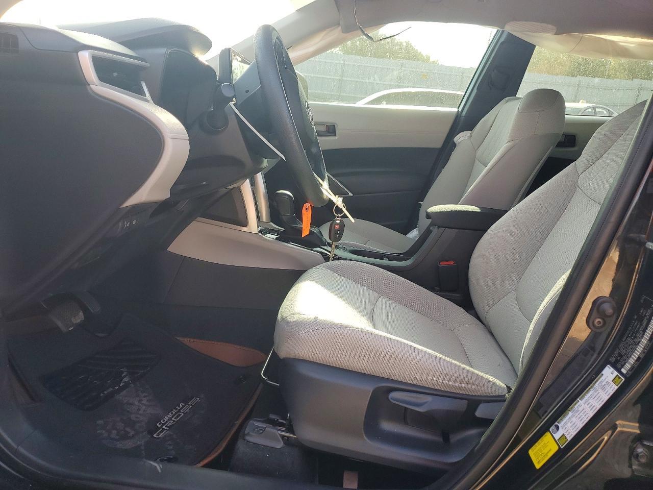 2025 Toyota Corolla - Фото 7