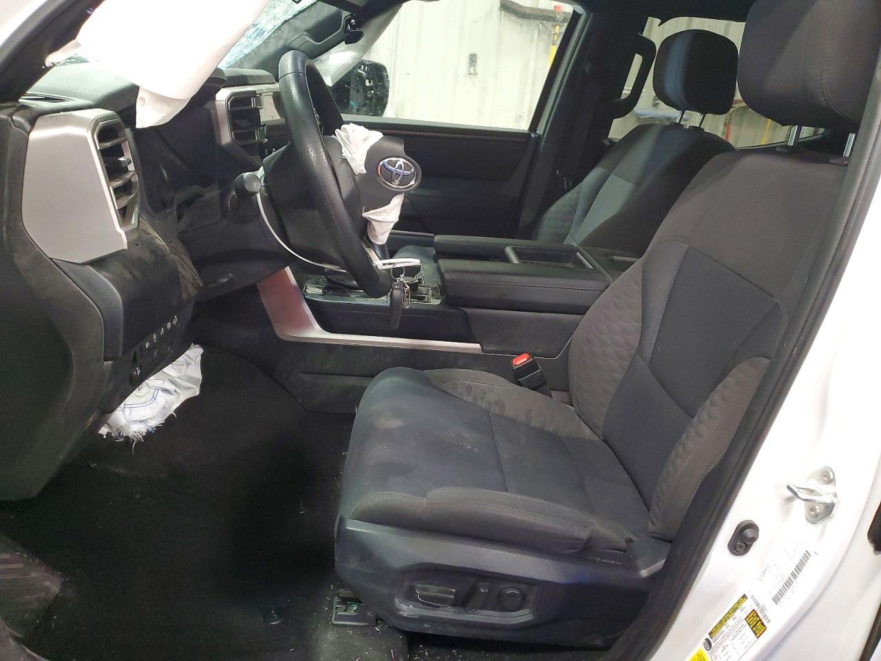 2026 Toyota Tundra Crewmax Sr5 - Image 7