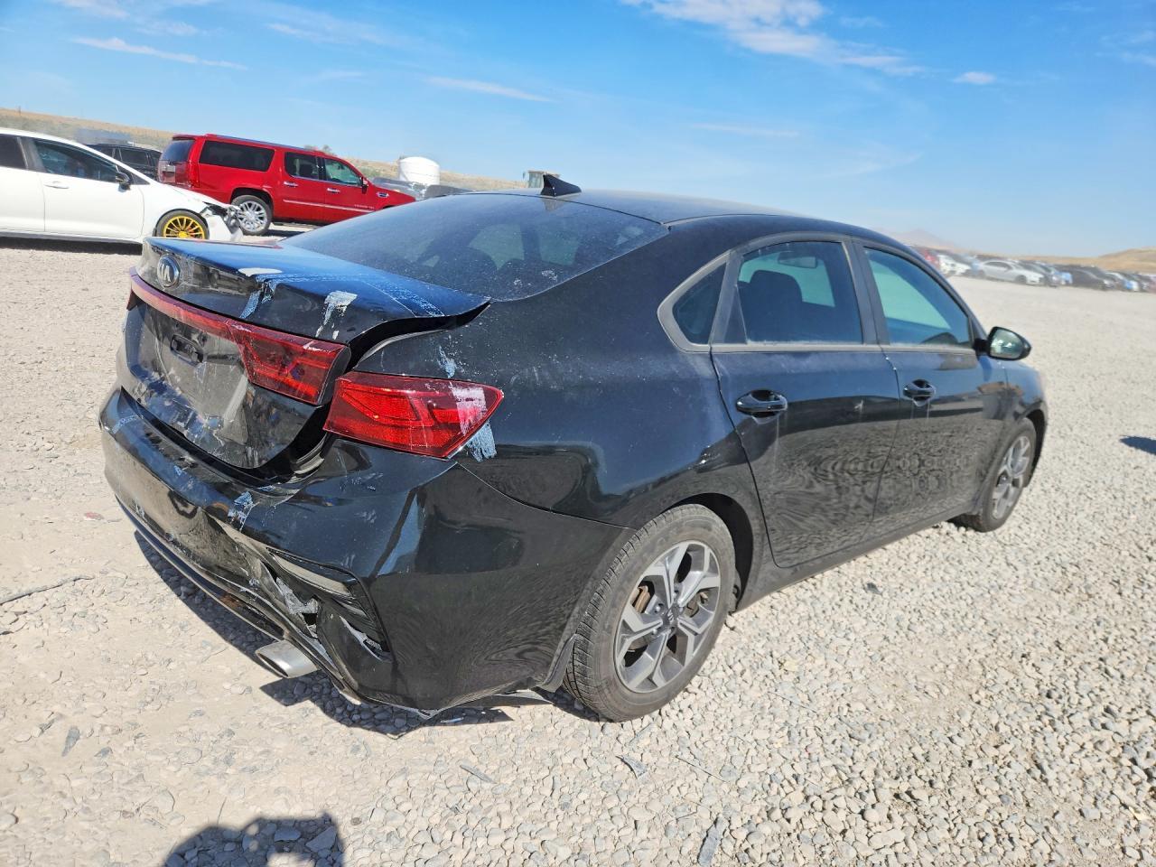 2019 Kia Forte Lxs - Фото 3