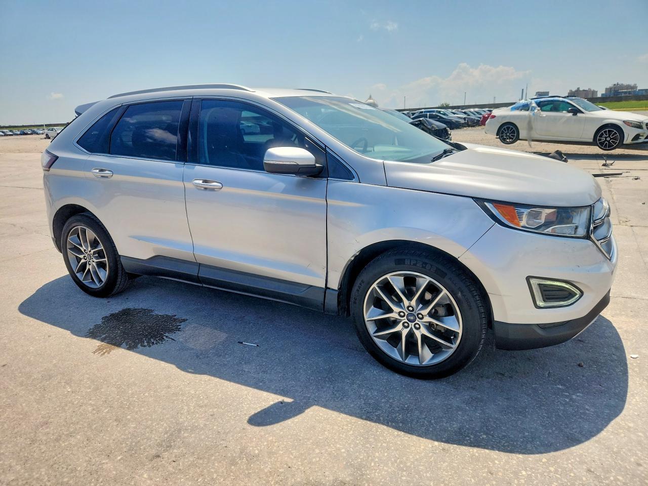 2015 Ford Edge Titanium - Image 4